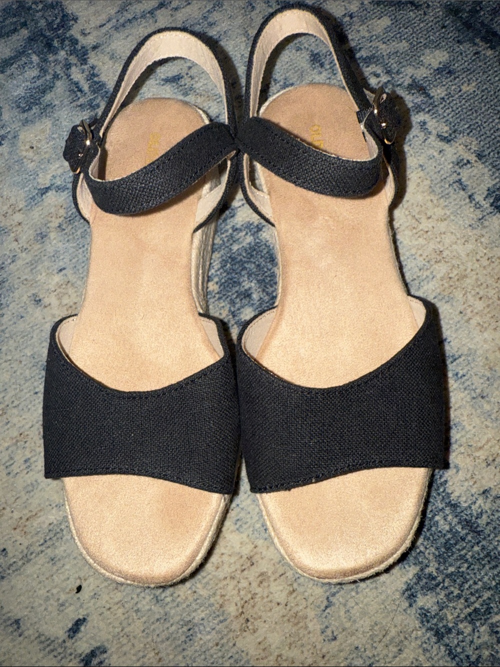 Old Navy Black and Tan Open-Toe Women's Sandals
